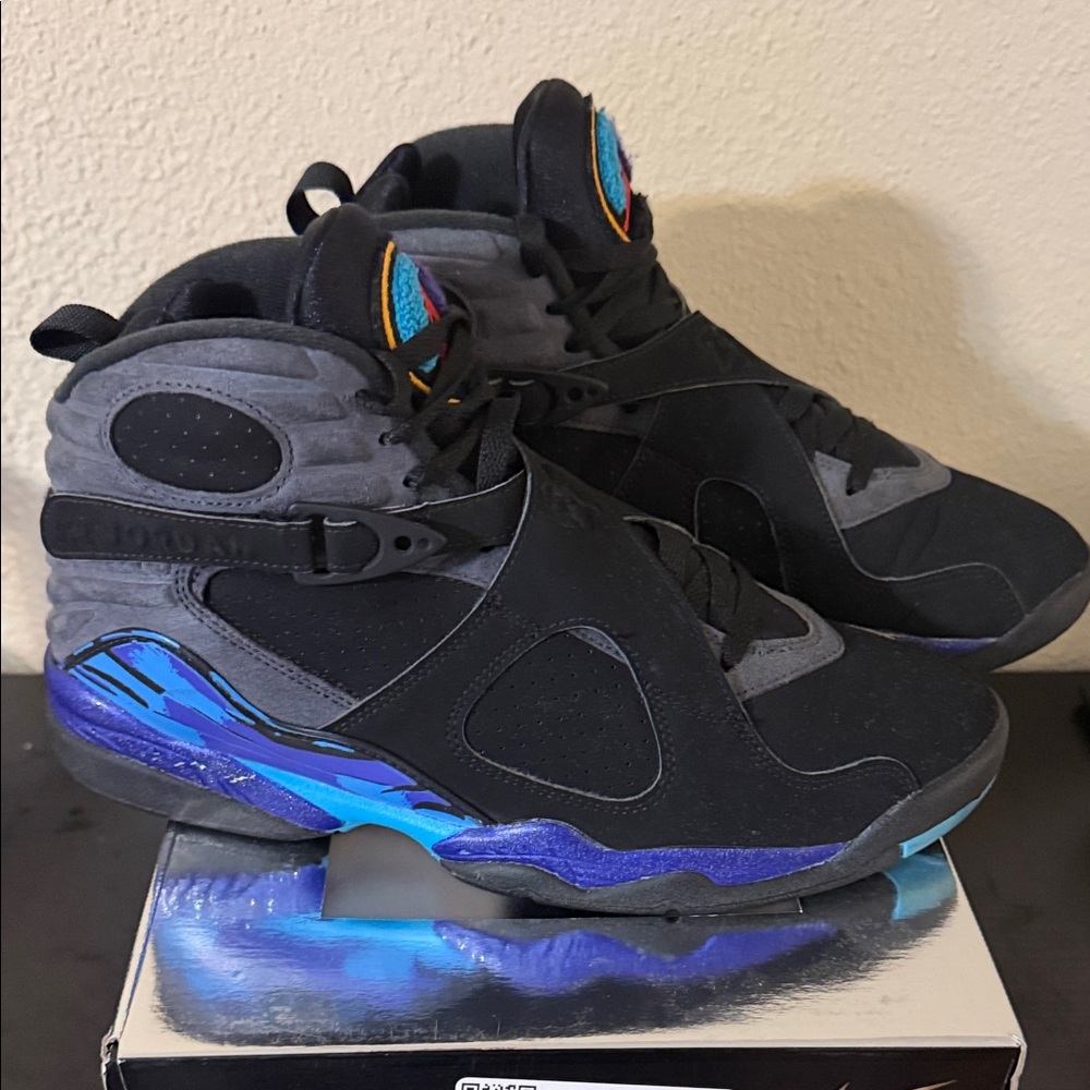 Men’s Jordan Retro 8 - Picture 4 of 10